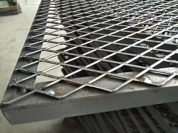 Expanded Metal Fence​